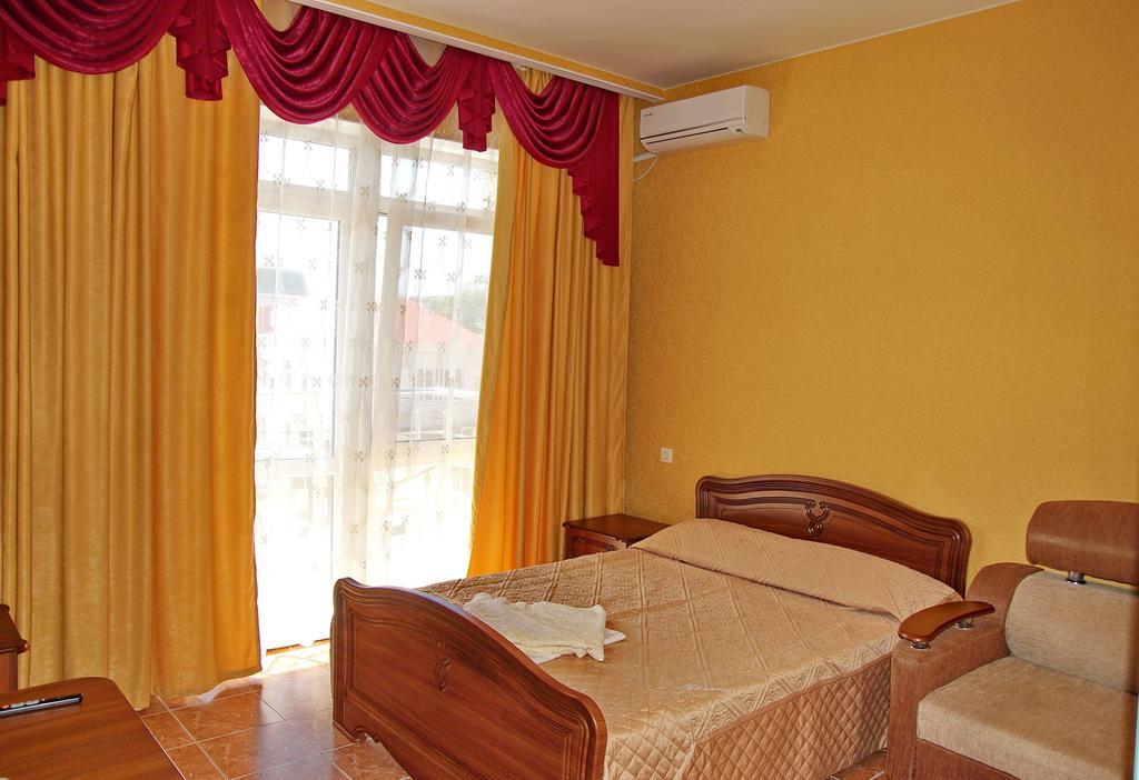 Tikhaya Gavan Guest House Divnomorskoye Room photo